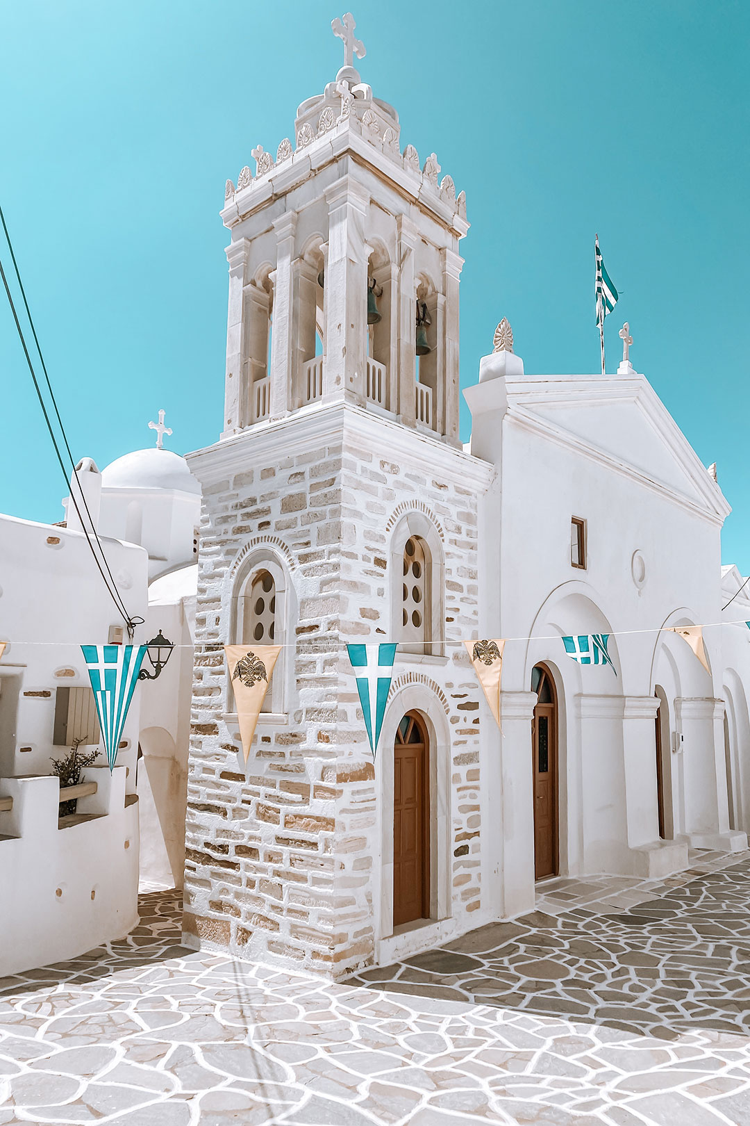 magnifique église au village de Marpissa