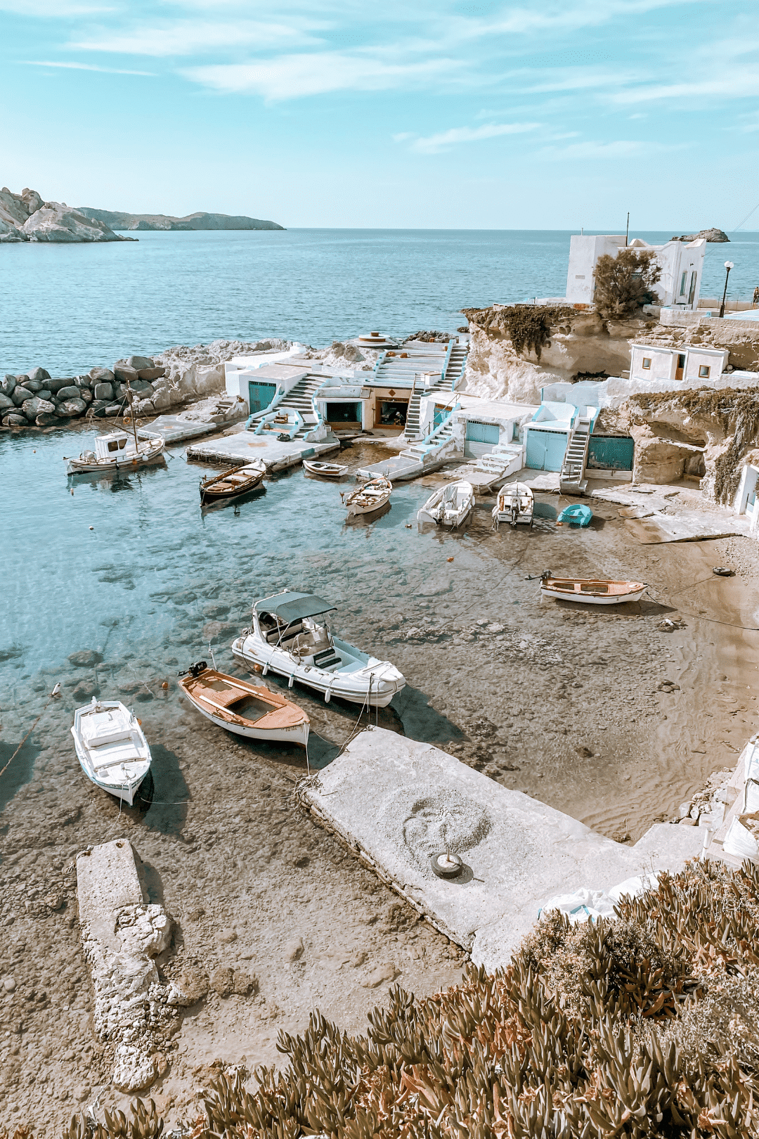 Milos Travel guide & Incontournable - GLOBEUSE WANDERER