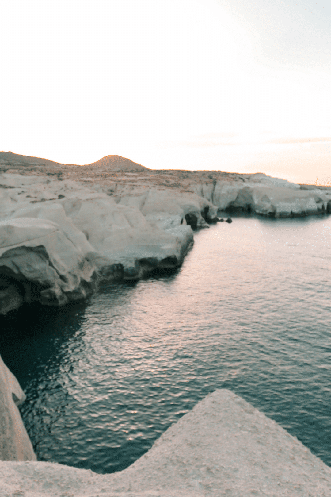 coucher de soleil à sarkiniko