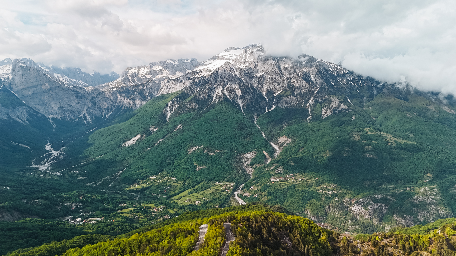 vue sur les alpes albanaises