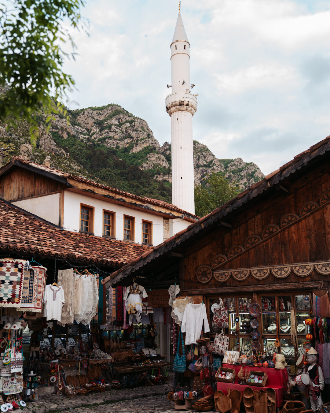 le vieux bard ottoman de Krujë dans le nord de l'Albanie