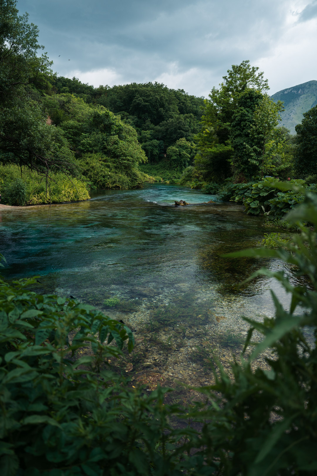 visiter le blue eye et ses paysages dans le sud de l'Albanie