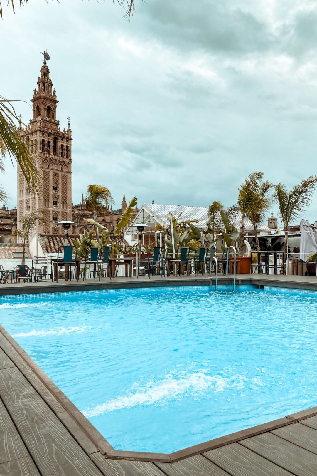 Pura vida terrazza séville