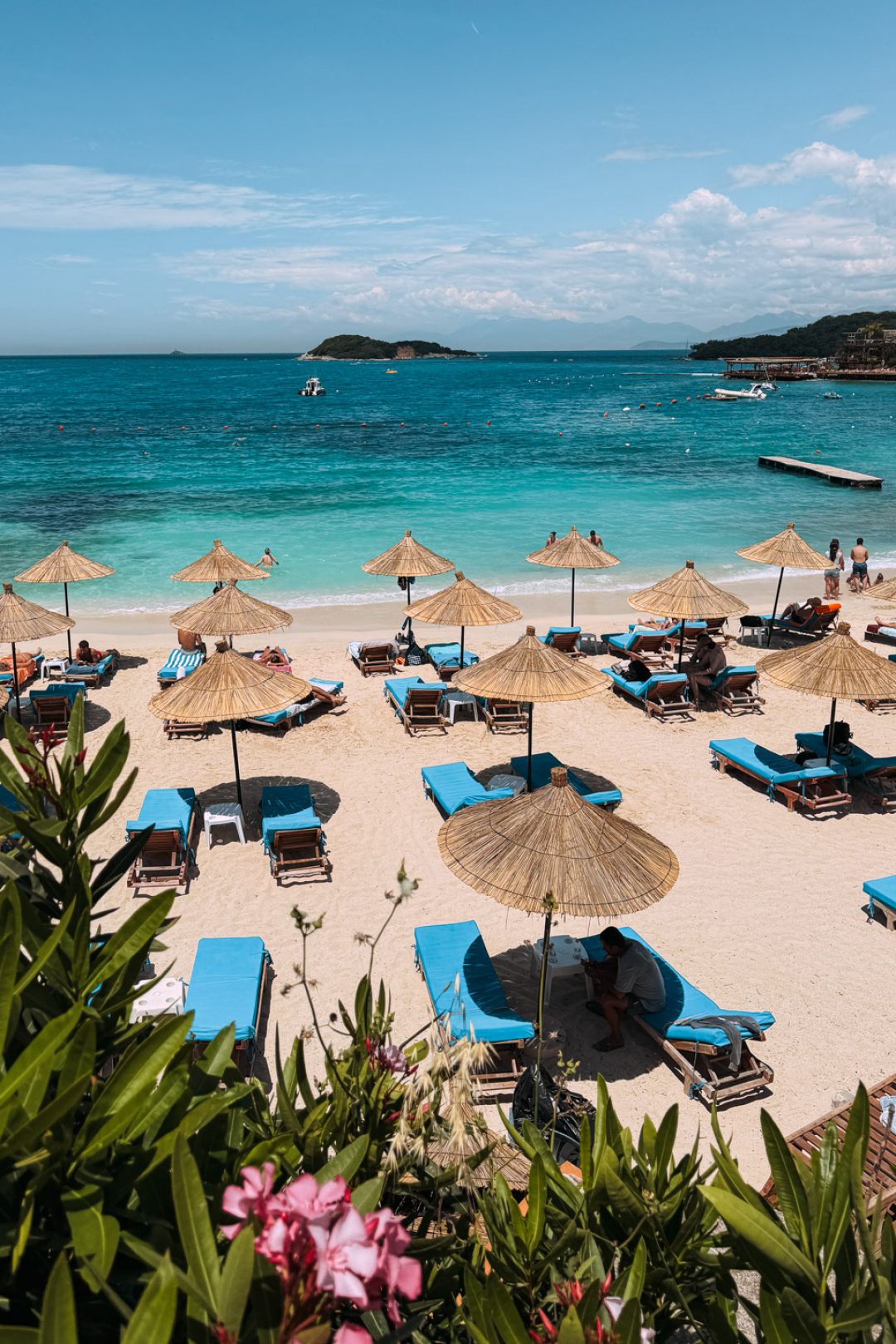 bora-bora-beach-ksamil