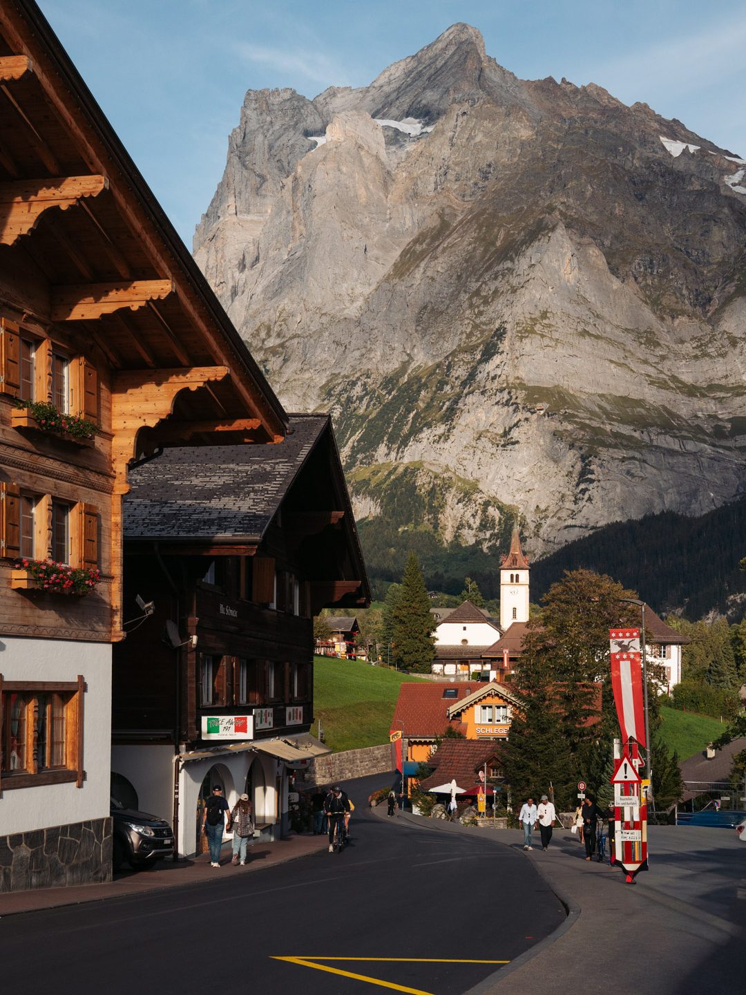 le village de grindelawald en suisse