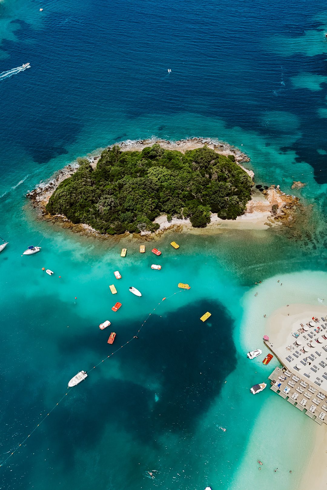 les eaux turquoise de ksamil